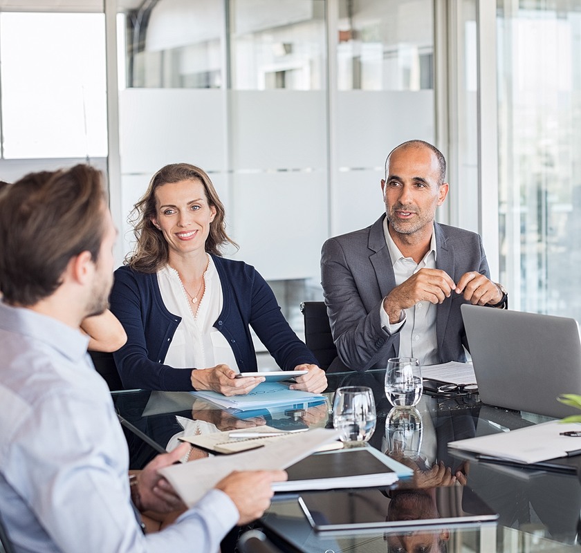 workers-in-a-meeting